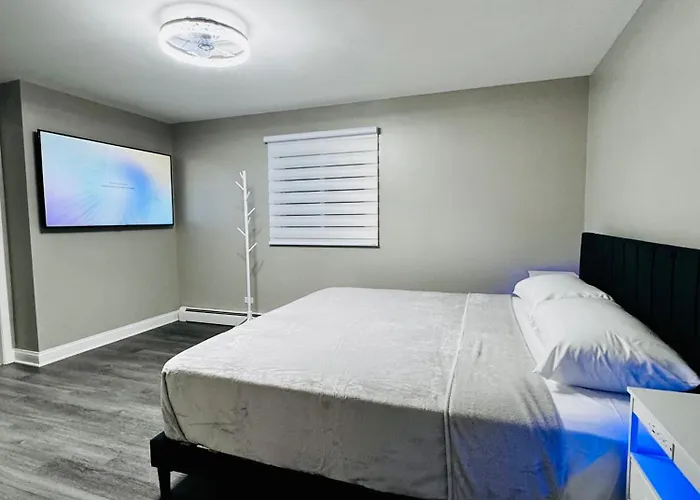 5 Star Luxury Near Chicago O'hare * Des Plaines