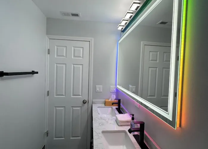 5 Star Luxury Near Chicago O'hare Villa *