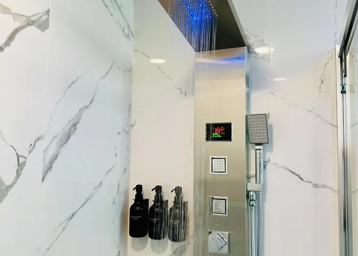 Villa 5 Star Luxury Near Chicago O'hare *