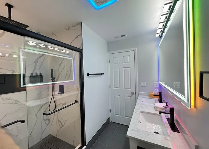 5 Star Luxury Near Chicago O'hare Villa