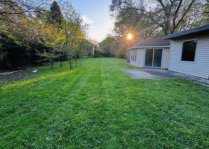 5 Star Luxury Near Chicago O'hare Des Plaines